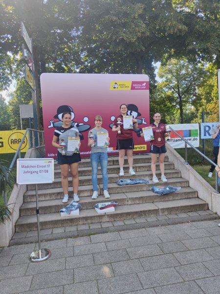 torneointernazionaledidusseldorfsingolofemmu172singolodaveriochiara.jpg